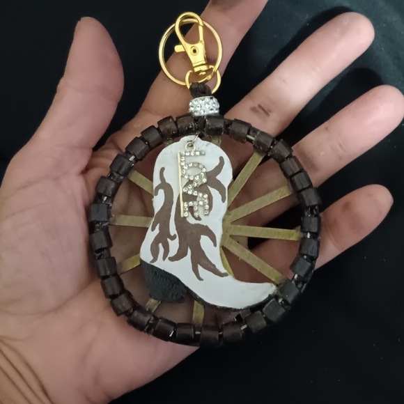 Handmade Jewelry, Keychains, And Paintings - Picture 9 of 15